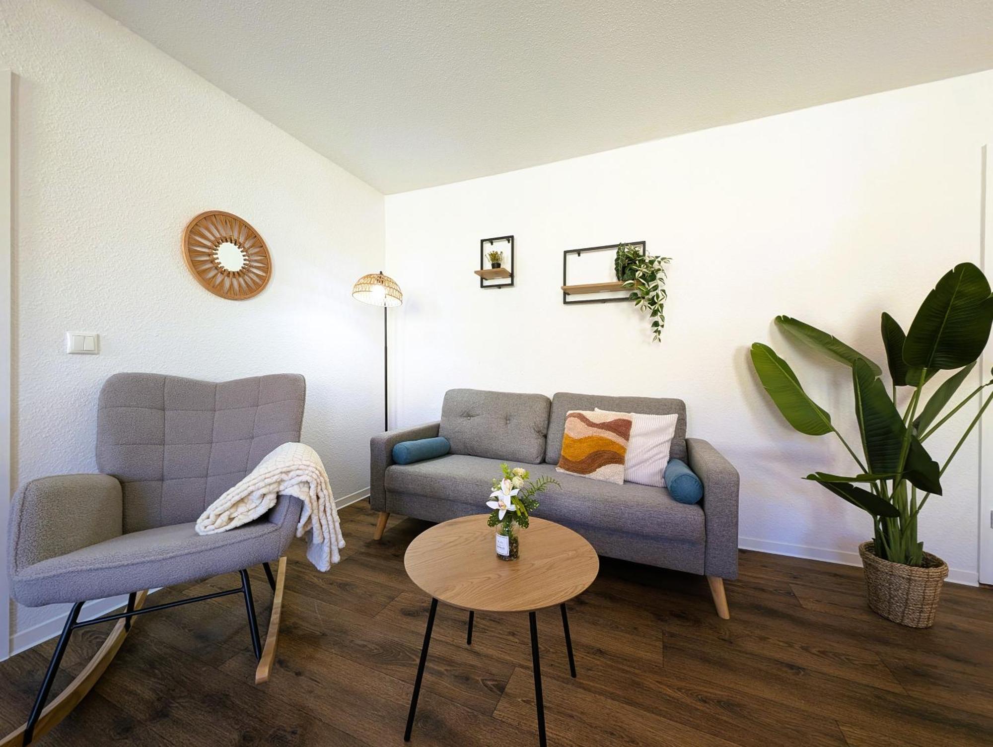 Bohnapartments - Topfmarkt Xxl Suiten - Neu In Top Zentrumslage, Vollausstattung, Wlan, Parkplaetze Ільменау Екстер'єр фото